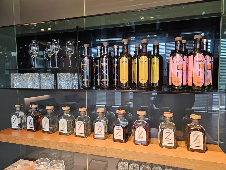 Alkoholis rūkomajame kambaryje