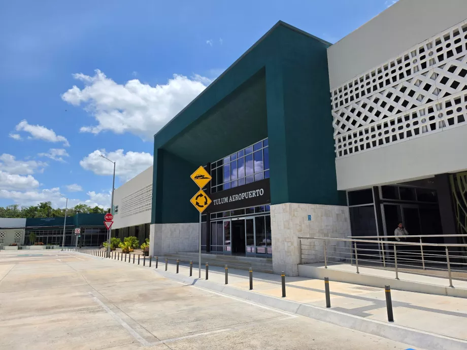 Tulum Aeropuerto geležinkelio stotis