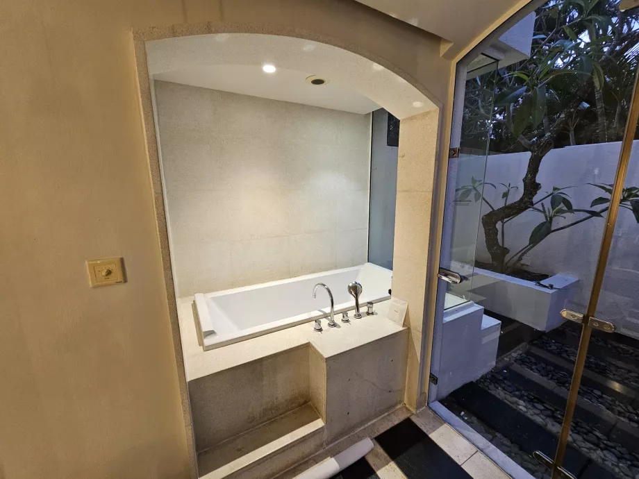 Vonios kambarys, vonia