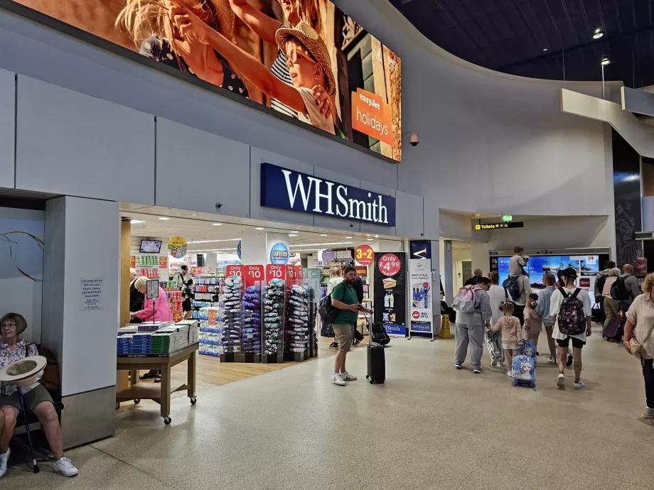 "WHSmith" šventės