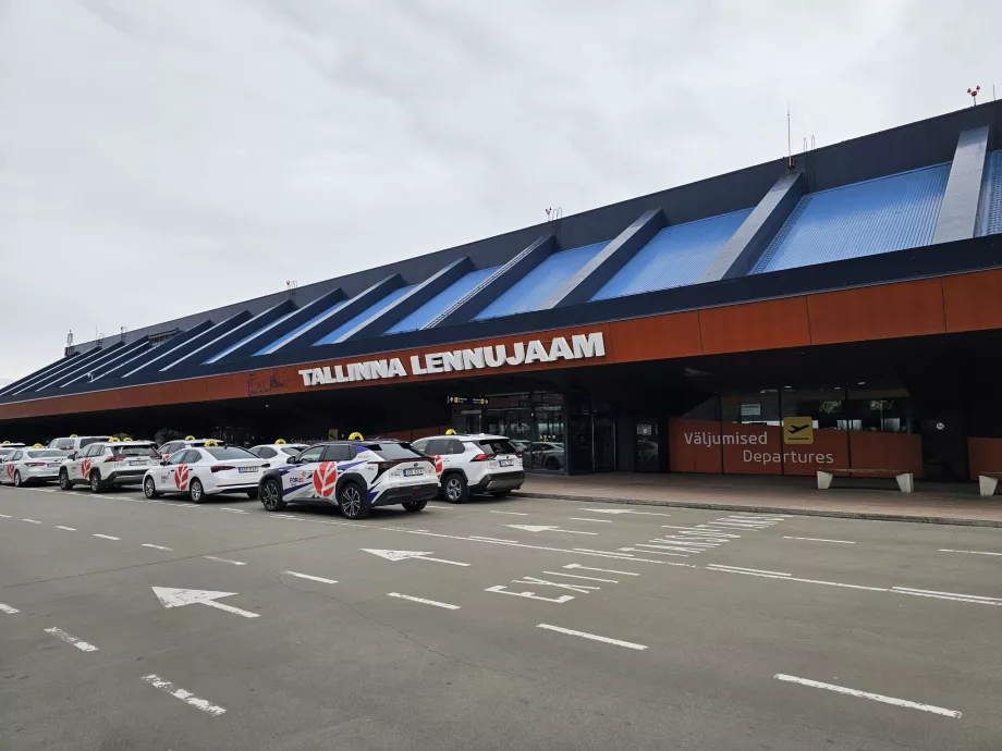 Atvykimas per oro uostą Tallinn