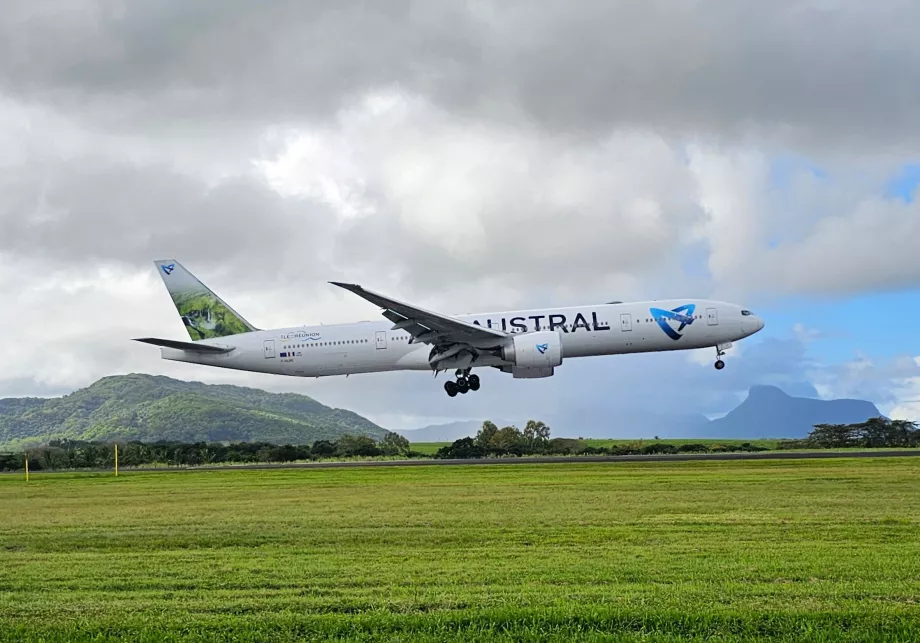 Boeing 777 Air Austral Mauricijaus oro uoste