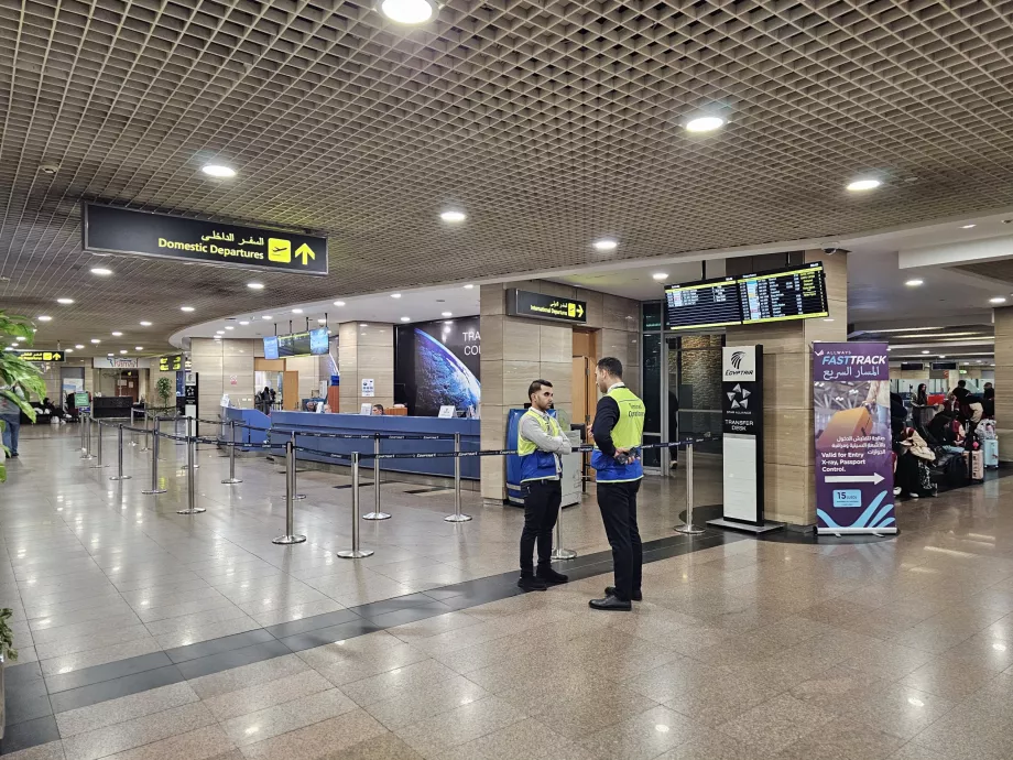 Susisiekimas su vietiniais ir tarptautiniais skrydžiais