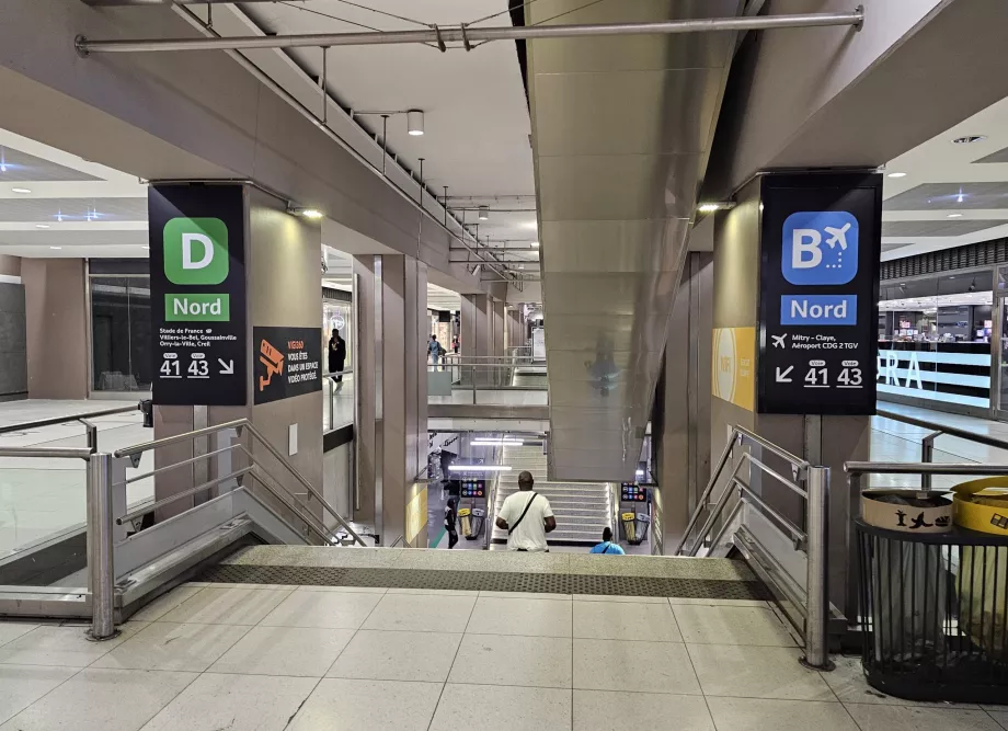 Traukinio į oro uostą peronas - Gare du Nord