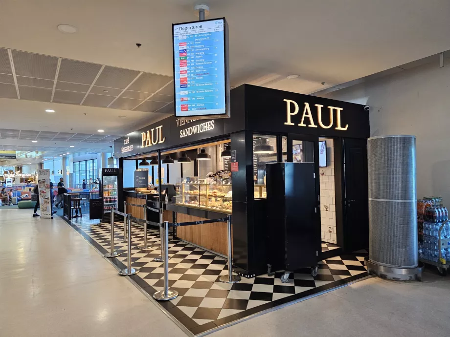 "Paul" kepykla tranzito zonoje