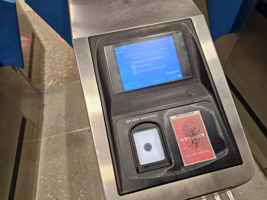 Turniketas prie įėjimo į metro stotį