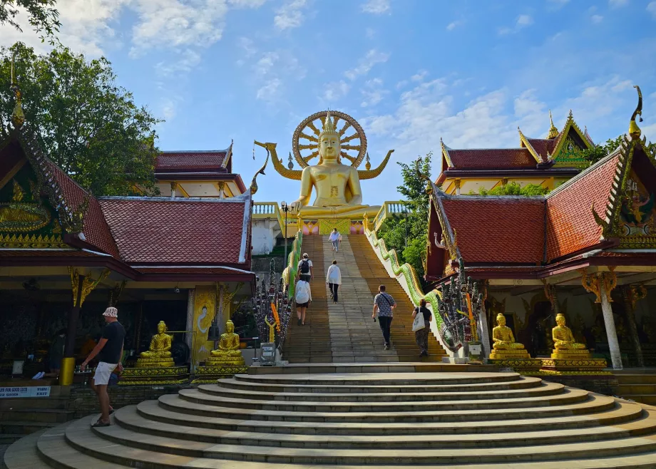 Wat Phra Yai