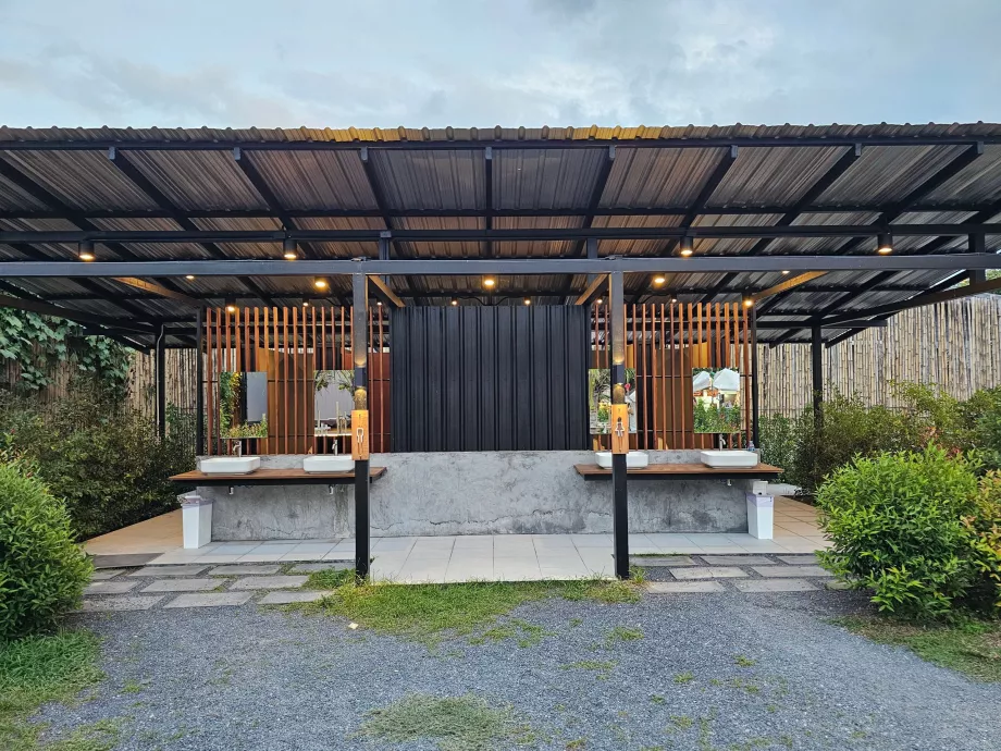 "Freewave Market" - nemokami tualetai