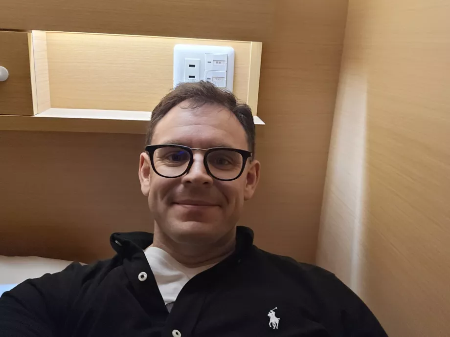 Aš guliu kapsulėje