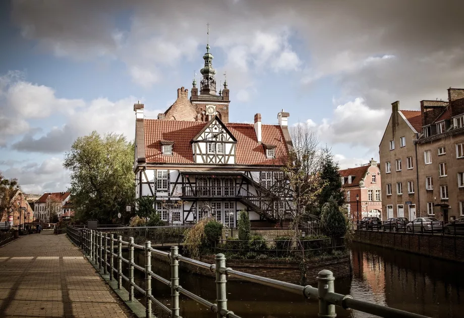 „Hevelia House“