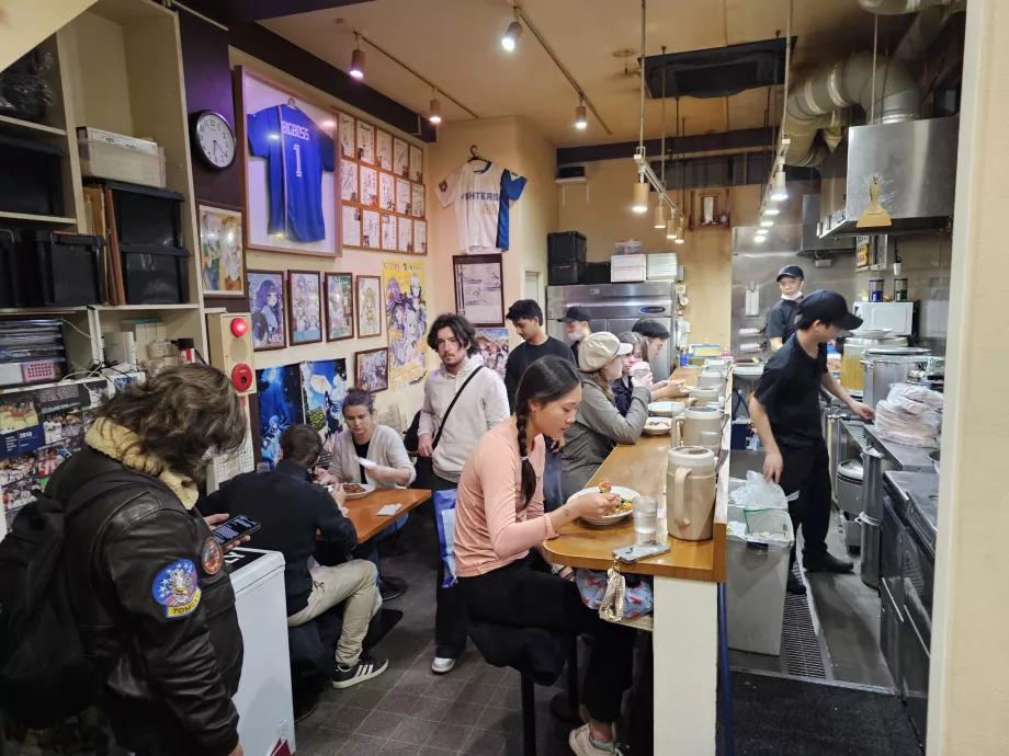 Hinoya Curry, interjeras