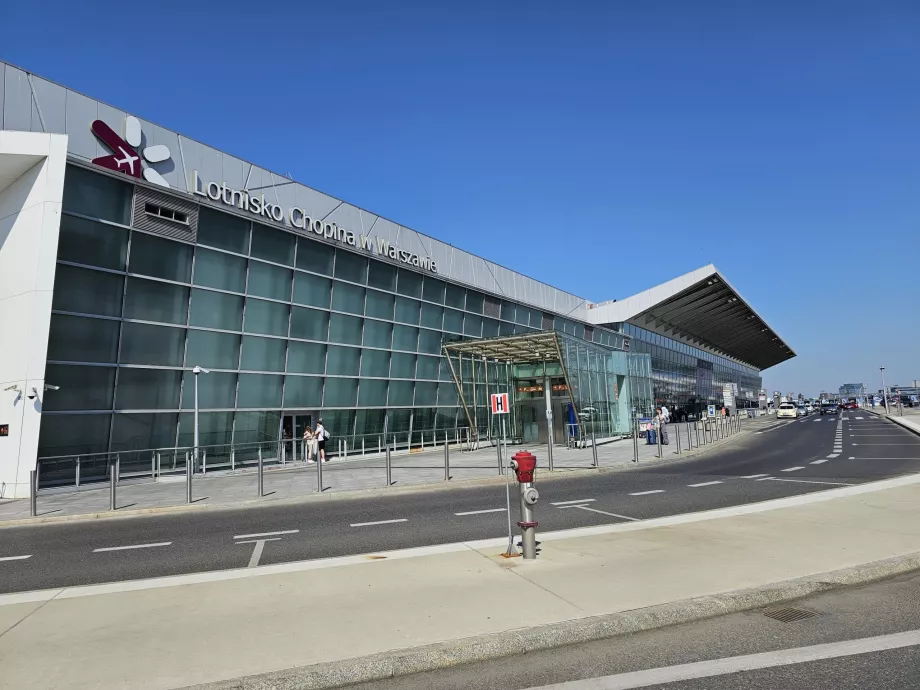 WAW oro uosto pagrindinis terminalas