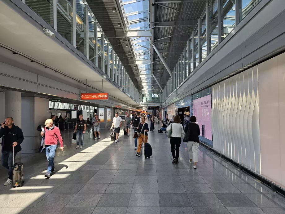 WAW oro uosto tranzitinė dalis