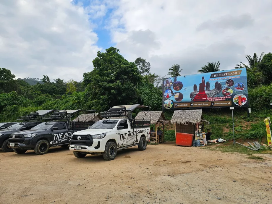 Transporto džipai į Overlap Stone 2