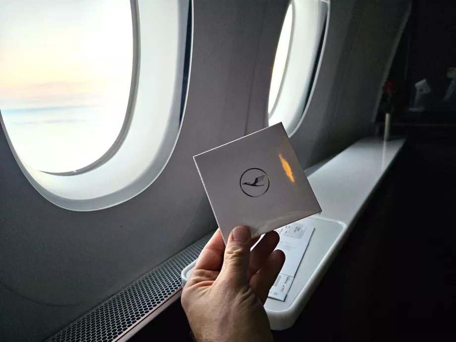 Atsisveikinimo šokoladinių saldainių dėžutė