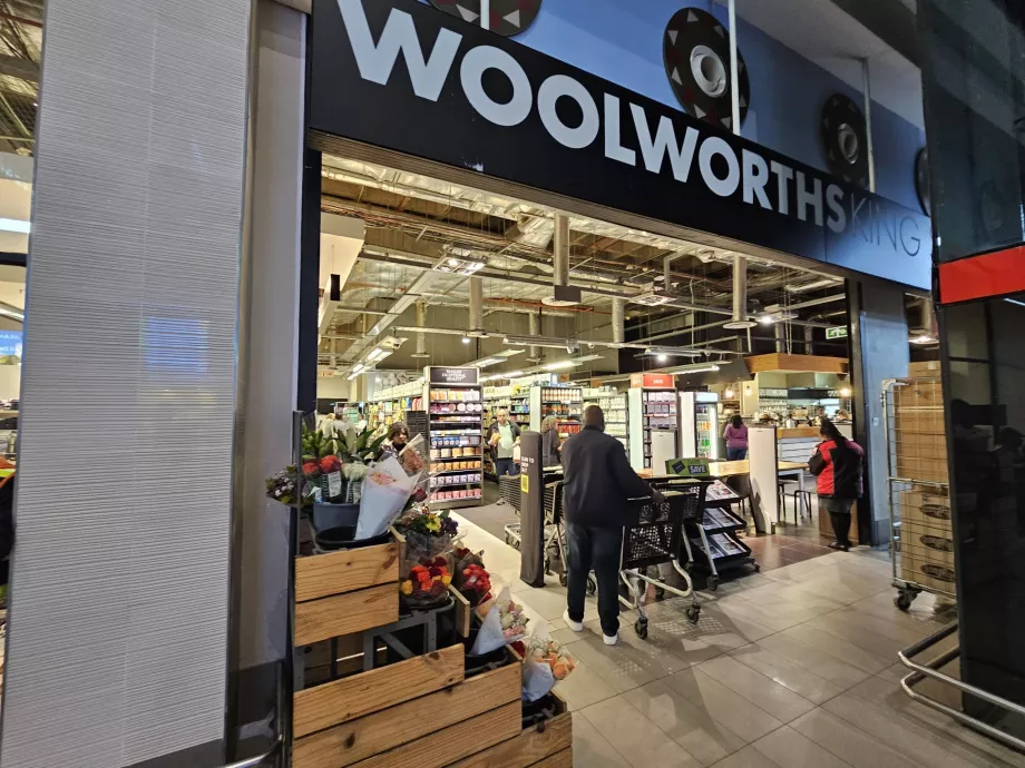 "Woolworths" prekybos centras, viešoji erdvė
