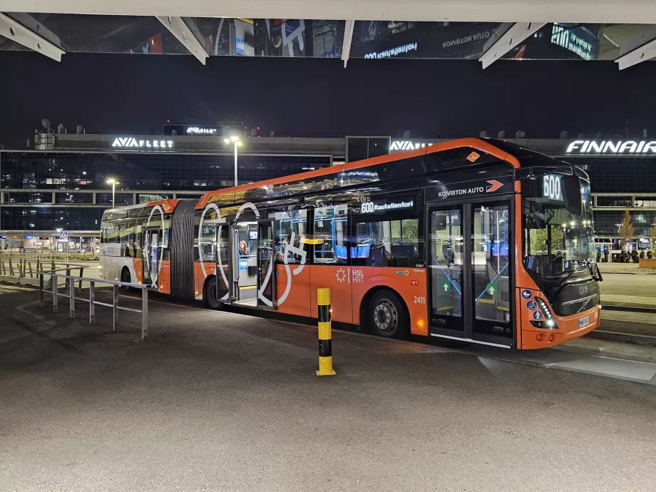 Autobusų stotelė 600
