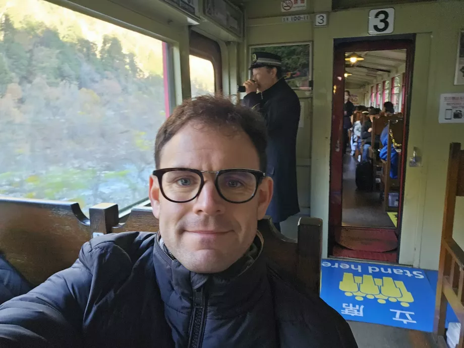 Aš romantiškame Sagano traukinyje