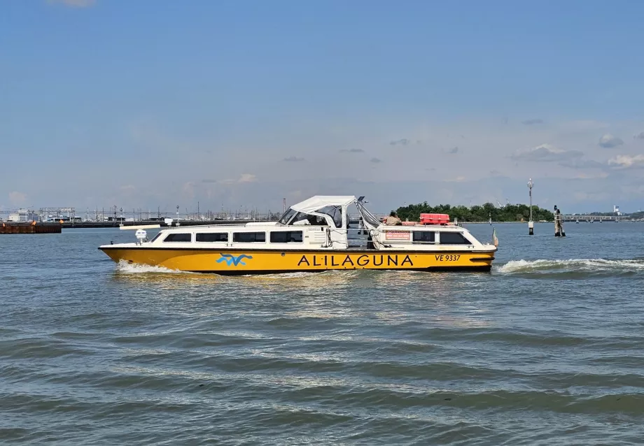 Laivas Alilaguna