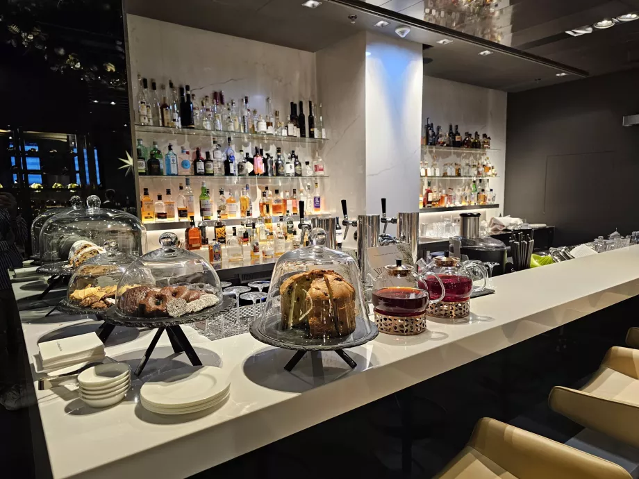 Pirmosios klasės salonas (pagrindinis terminalas) - baras