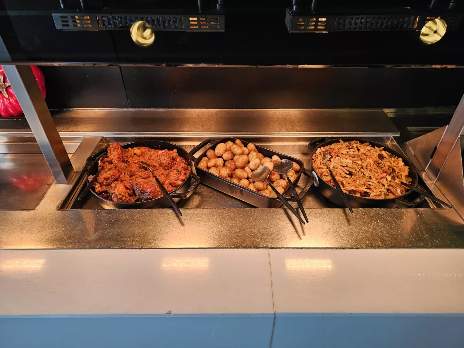 Karštas maistas per pietus