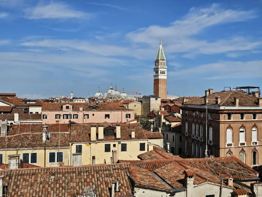 Vaizdas iš Palazzo Contarini del Bovolo