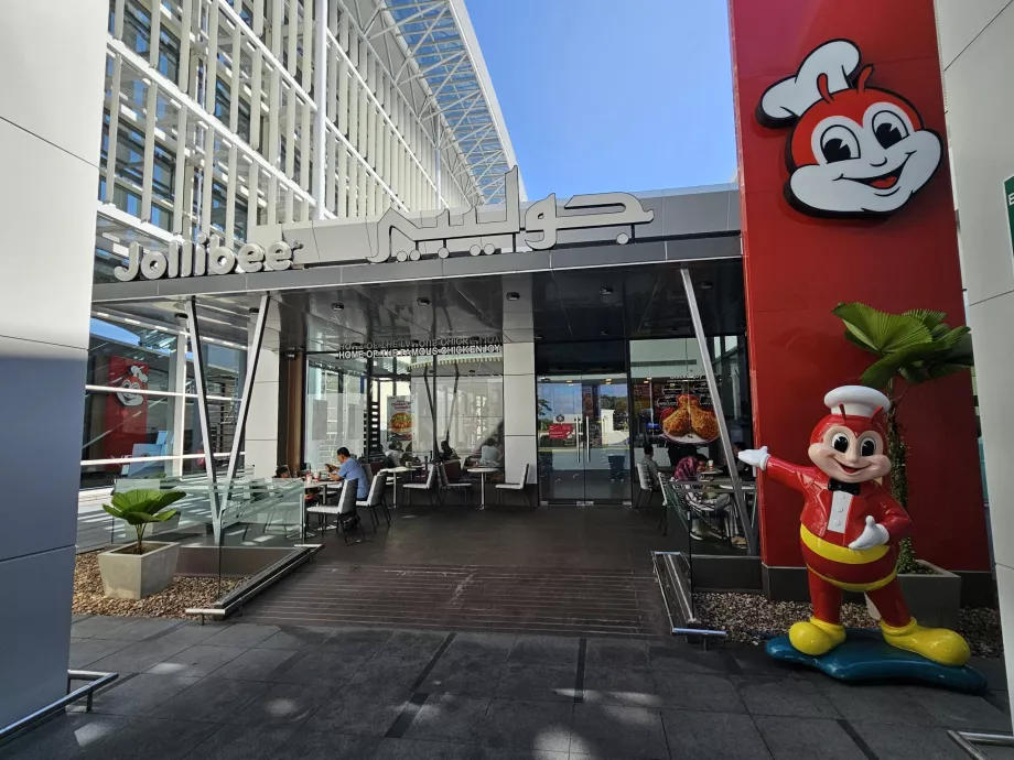 Jollibee, viešoji dalis