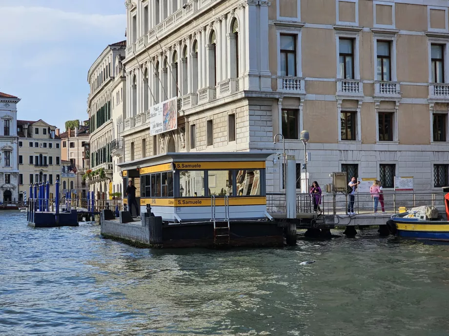 Vaporetto platforma