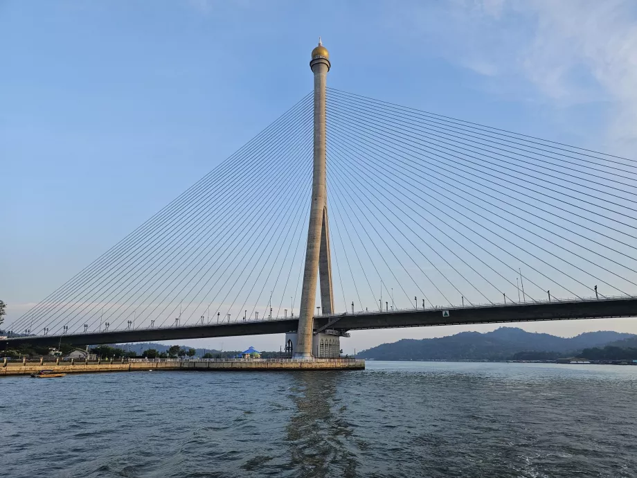 Radža Isteri tiltas