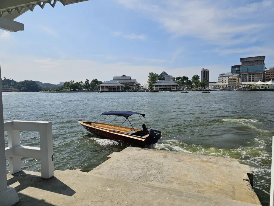 Transportas į Kampong Ayer