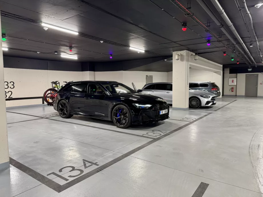 Dviguba stovėjimo vieta