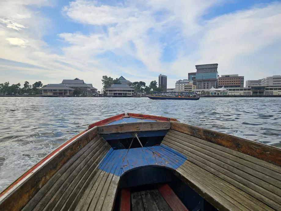 Kelionė laivu iš Kampong Ayer