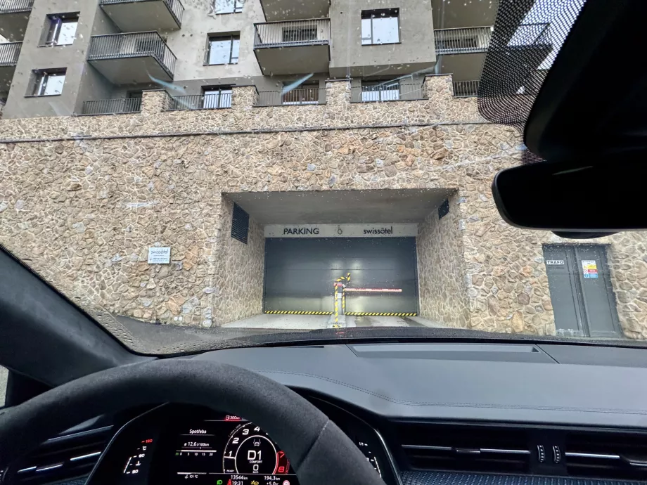 Įėjimas į garažą