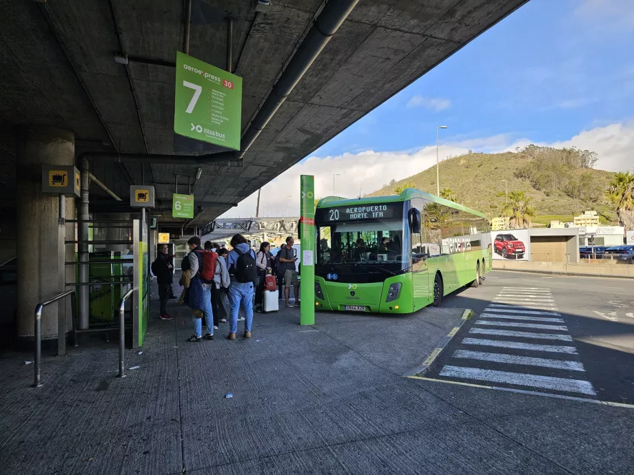20 autobusas į Santa Krus de Tenerifę