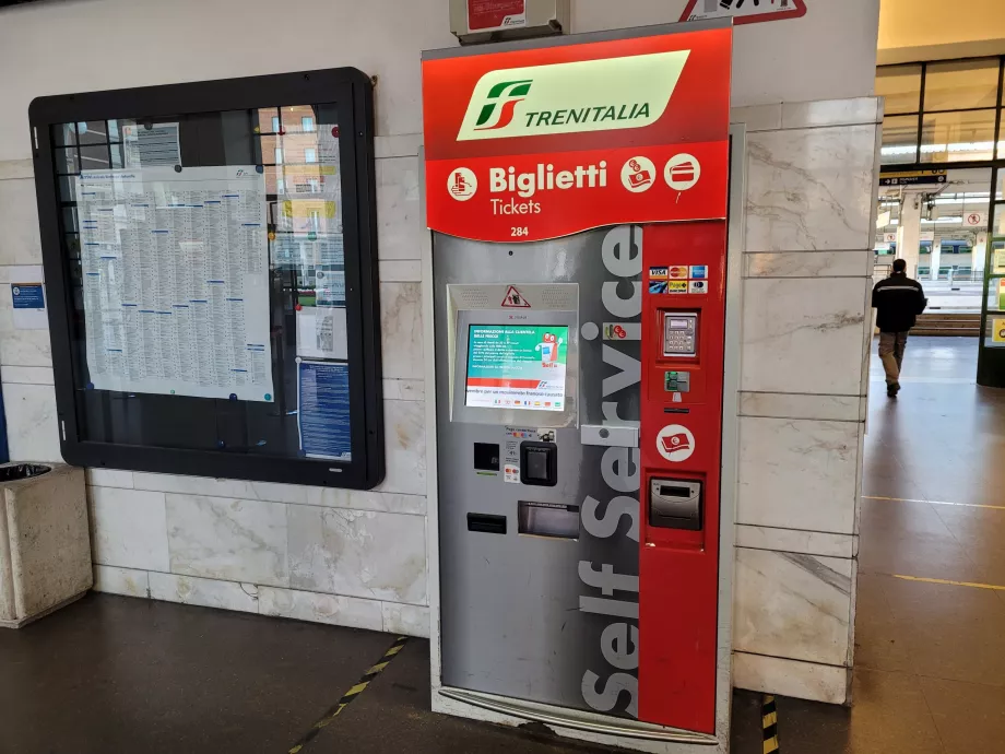 Traukinio bilietų pardavimo automatas