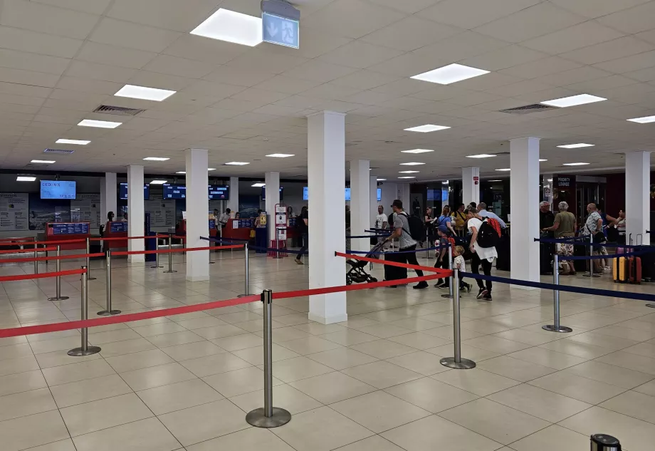 Registracijos langai, Riminio oro uostas