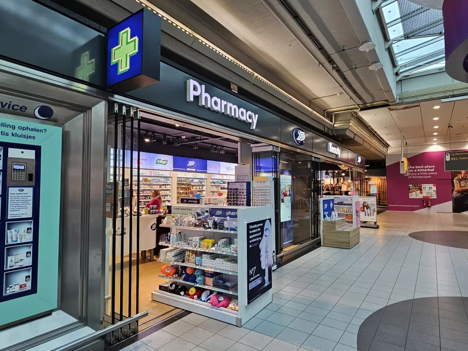 "Boots" vaistinė, AMS oro uostas