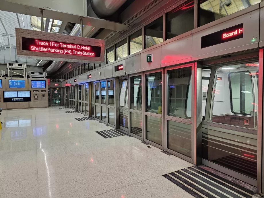 "Airtrain" stotys