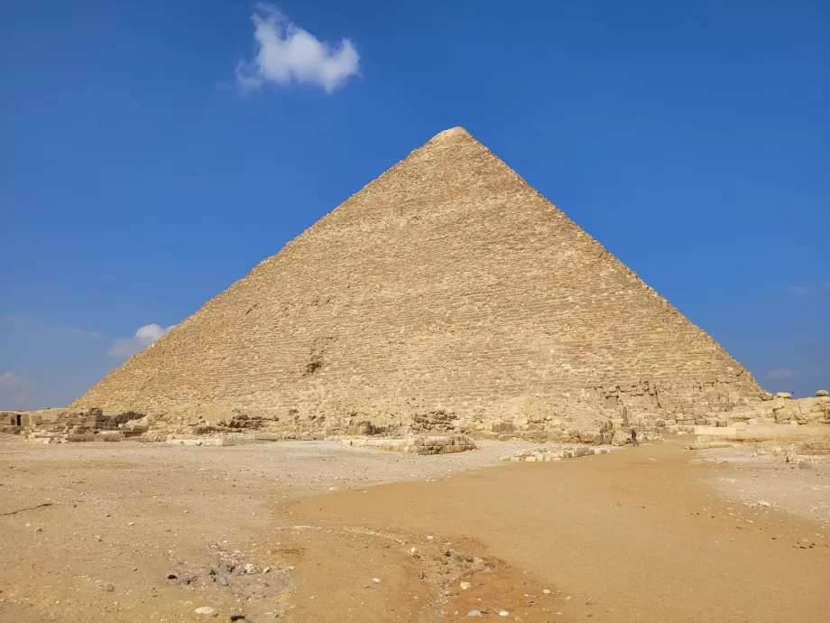 Cheopso piramidė, Giza
