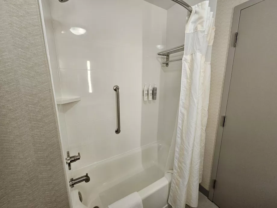 Hilton Garden Inn, vonios kambarys