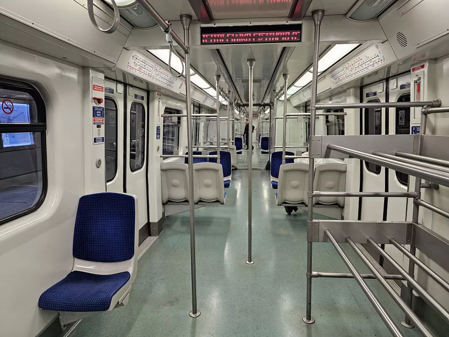 Metro interjeras