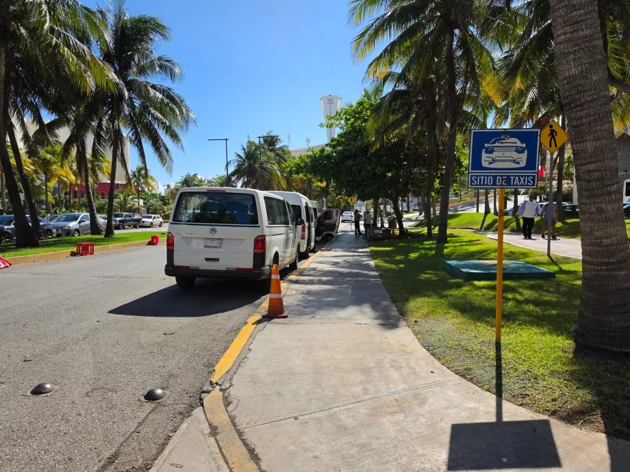 Taksi stotelė Punta Cancúne