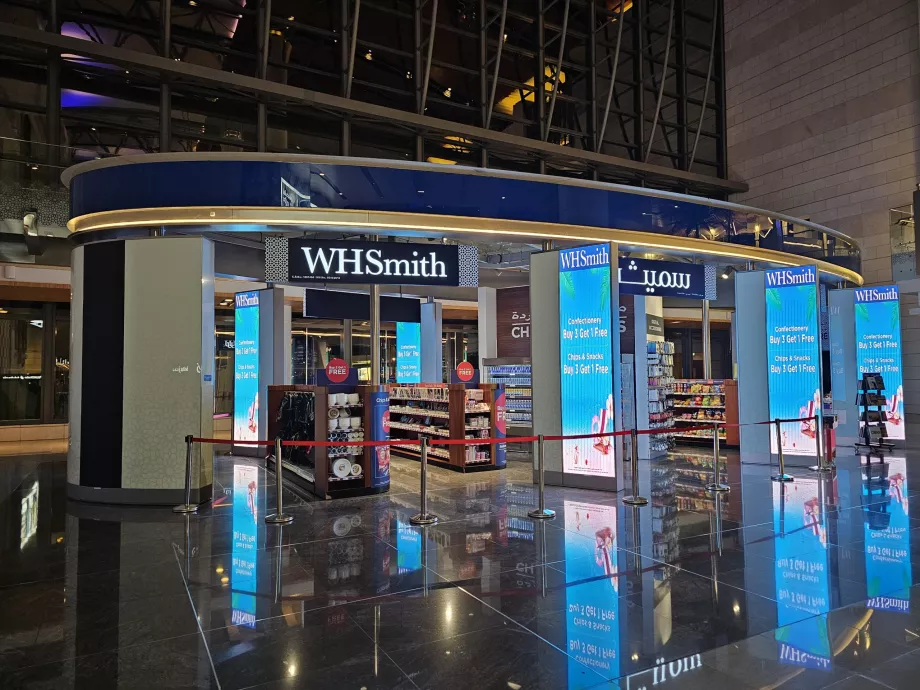 "WHSmith", atvykimas, viešoji dalis