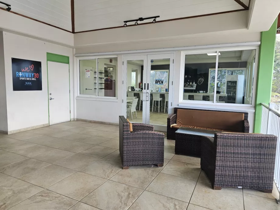 Baras, Sabos oro uostas