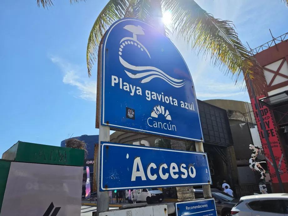 Playa Gaviota Azul, viešai prieinama