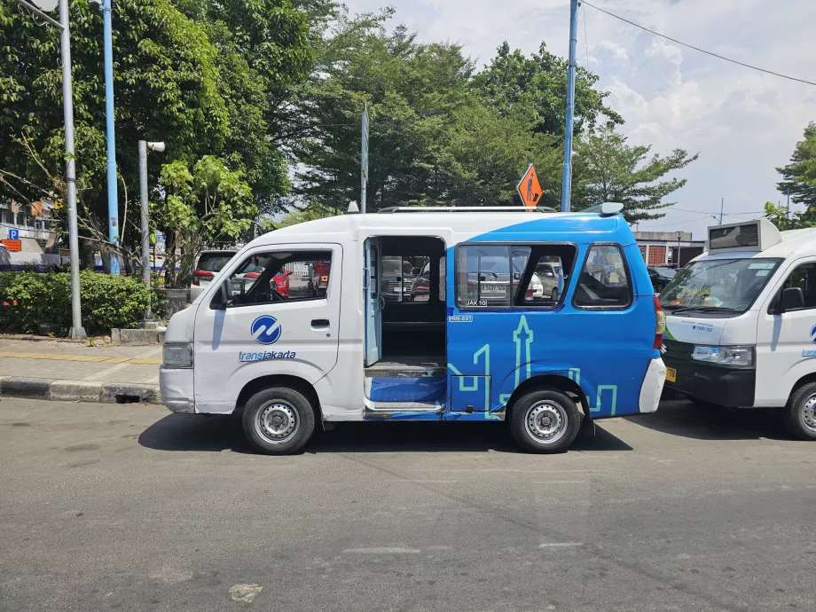 Mikroautobusas TransJakarta