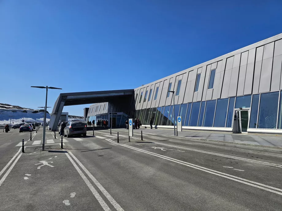 Atvykimas per oro uostą Nuuk