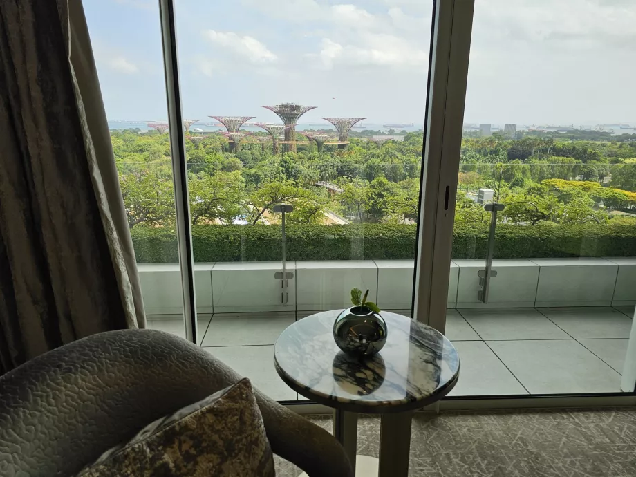 Mūsų kambarys su balkonu ir vaizdu