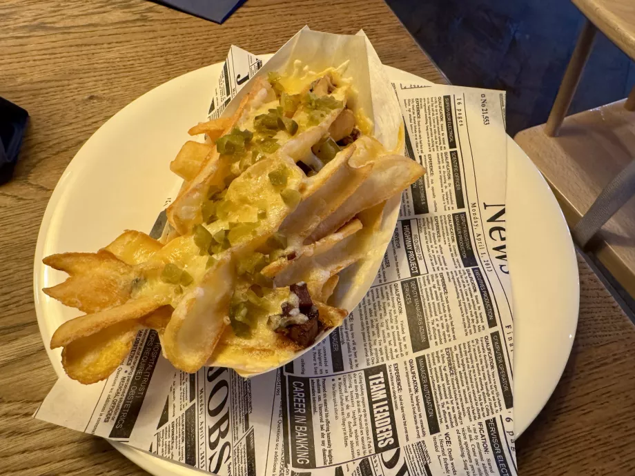 Kepsnių bulvytės su sūriu ir šonine