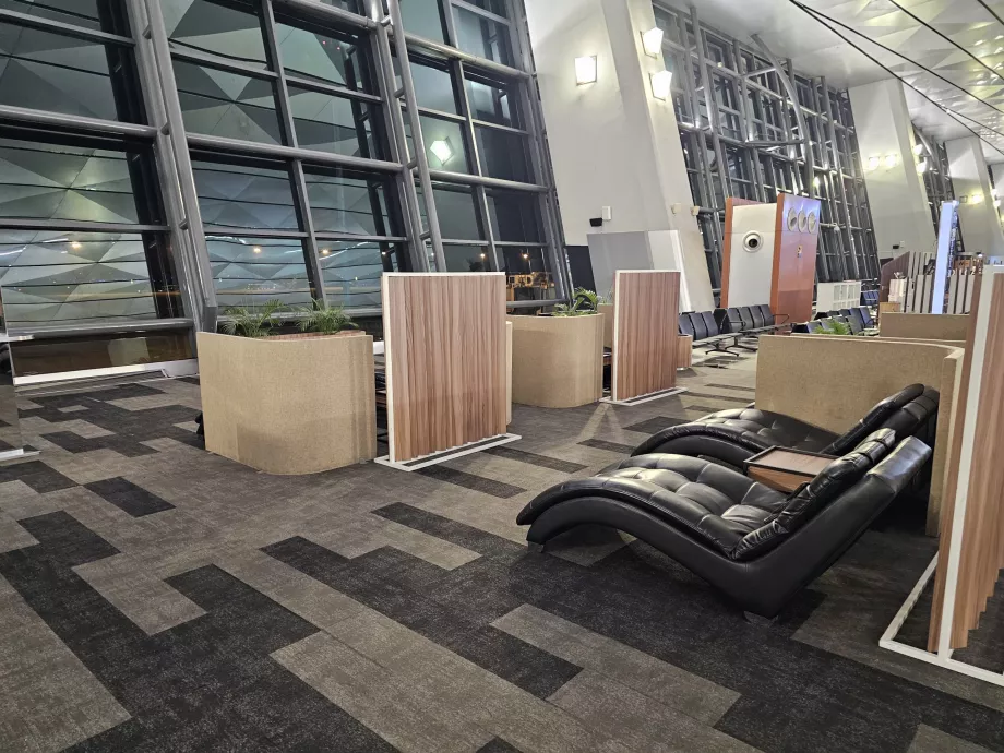 Poilsio zona, 3 terminalas, tranzito zona